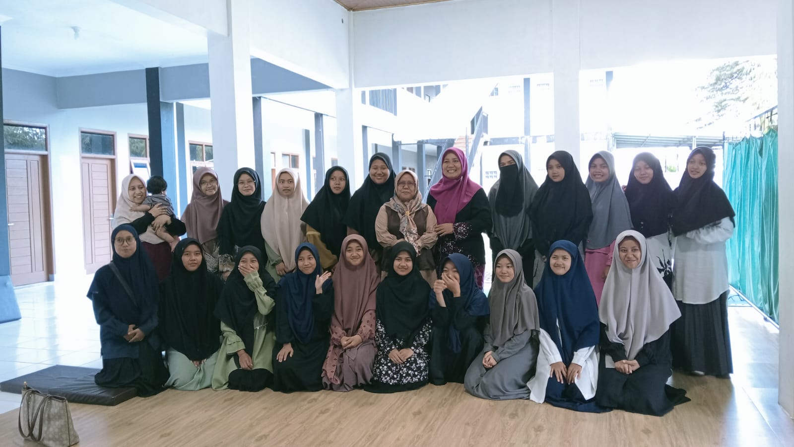 Kunjungan Ibu Kepala SMANKA (2)